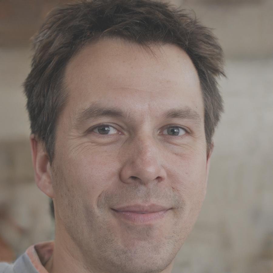 Portrait of Niels Blackwood, Community Lead